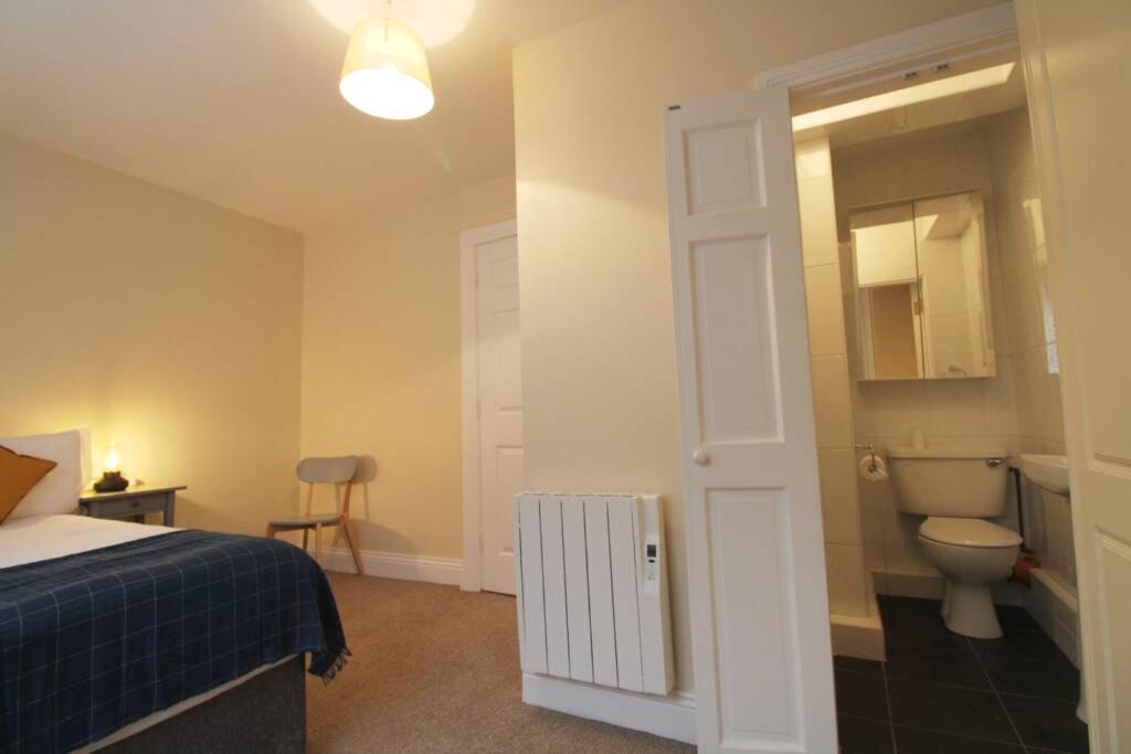 Apartmán Large 3 Bed, Galway City Centre Exteriér fotografie