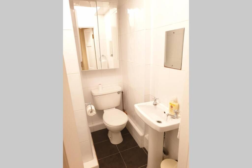 Apartmán Large 3 Bed, Galway City Centre Exteriér fotografie